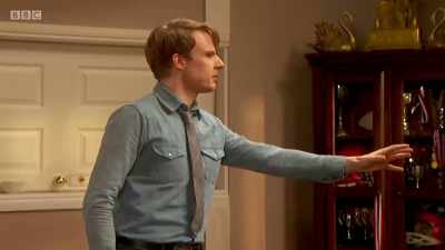 Buddy! Buddy, wait. - The Goes Wrong Show