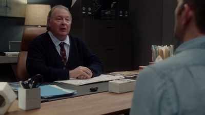 - Buduguesh! It...
- I think it's horse baloney. - Ghosted
