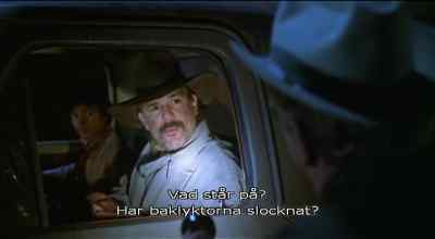 Buenas Noches, senor.
- Good evening. - Borderline