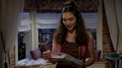 Buenas noches, Spanish book. - Girl Meets World
