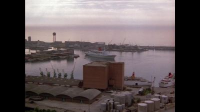 Buenos d as,
se oras y se ores, - The Love Boat