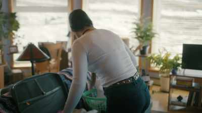 - Bun and I are moving out.
- What are you talking about? - North of North