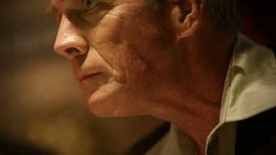Burke spies an opportunity - History's Greatest Heists with Pierce Brosnan