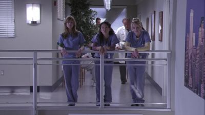 BURKE WANTS TO HAVE A RELATIONSHIP - Grey's Anatomy