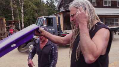 Burke's upgraded it
to an even bigger engine. - Rust Valley Restorers