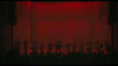 ♪ Burning down the house - David Byrne's American Utopia