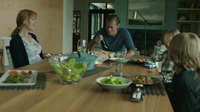 - ...burping superpower, they do.
- Perry, come on. - Big Little Lies