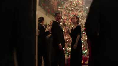 -Burt, this is...
-Monroe Stahr. -Hey. - The Last Tycoon