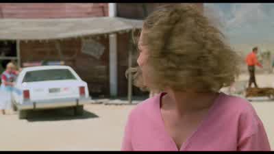 Burt loaned me his camera. - Tremors