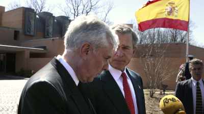 Bush held me back,
he asked if we could talk privately. - 11M: Terror in Madrid