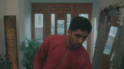 BUSHRA CHUCKLES - Count Abdulla