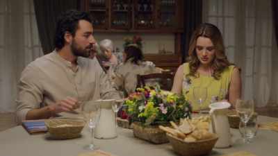 - But a chef.
- Only on the good days. - Two Scoops of Italy
