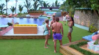 >> BUT A LITTLE HEADS UP WOULD
HAVE BEEN NICE. - Love Island