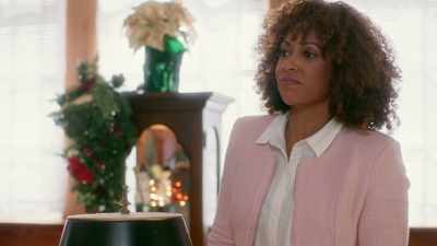But, Amalie,
you don't even like hoc‐‐ - Christmas Love Letter