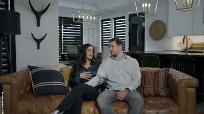 But we are also giving
Beth and Ryan
that timeless element, - Down Home Fab