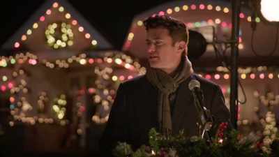 But are you guys ready to
really get this party started? - Haul Out the Holly: Lit Up