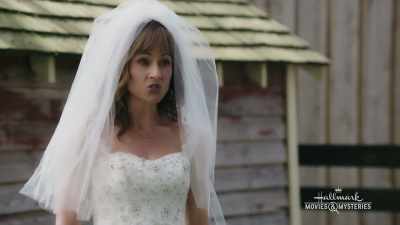 But someone as
superstitious as Jess - Curious Caterer: Fatal Vows