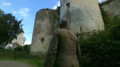But aside from his proficiency
with the sword, - Sword, Musket & Machine Gun: Britain's Armed History