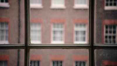 But at no moment do we really
see Franklin step out front - Benjamin Franklin