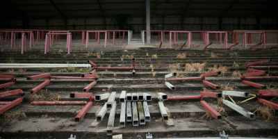 But it became apparent
that things weren't-- - Welcome to Wrexham