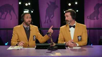But before we do that,
we want to acknowledge a dog - 2022 American Rescue Dog Show