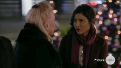 But before we go, I think that
your parents should see this. - Christmas Lost and Found