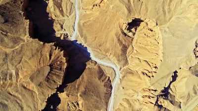 But by 1922, Carter had
found nothing, - Tutankhamun: Secrets of the Tomb