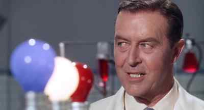 But he can't see the blue.
It's covered by the white screen. - X: The Man with the X Ray Eyes