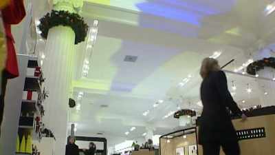 But Christmas shopping doesn't
have to be so traumatic. - Tech Billionaires: Jeff Bezos