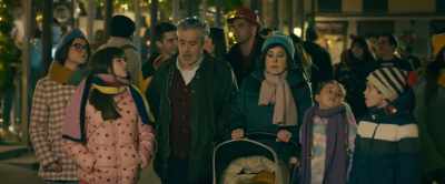 - But Dad always takes us.
- Please. - Padre no hay mas que uno 3