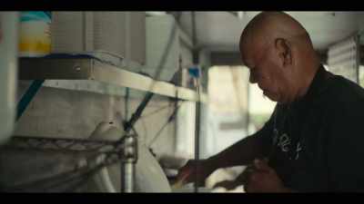 But my dad, you know,
he wanted to do his own way. - Street Food: USA