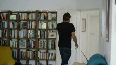 ..but it didn't become
the foreground until 2006... - Louis Theroux: Life on the Edge