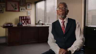 But he didn't have
community credibility. - Obama: In Pursuit of a More Perfect Union