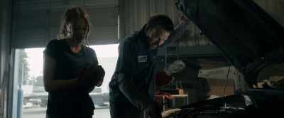 But that doesn't mean you
can't tinker under the hood - Lady Driver