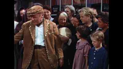 But doesn't the collie do anything? - Lassie Come Home