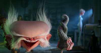 But first, we'll draw them in
with a dance party! - Hotel Transylvania 3: Summer Vacation