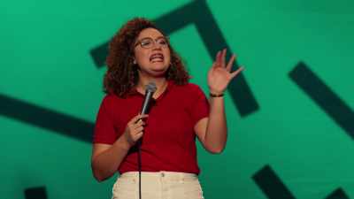 But they fucked up because
the bug they chose - Rose Matafeo: Horndog
