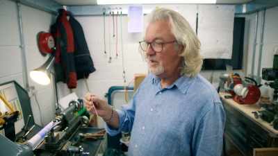 But it hasn't done that. It's just
drawn and drawn and drawn a line. - James May and the Dull Men