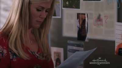 But if he was in prison when
she was killed then how could- - Chronicle Mysteries: The Wrong Man