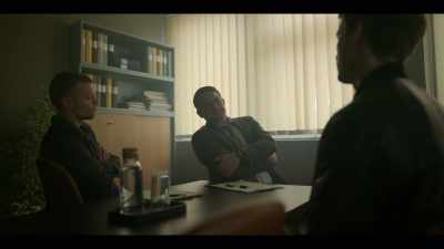 But he was very average.
Medium build, medium height. - Young Wallander
