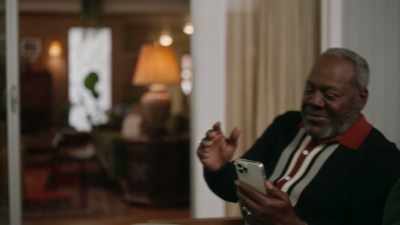 But if he's stealing money,
it's for a good reason. - The Rookie: Feds