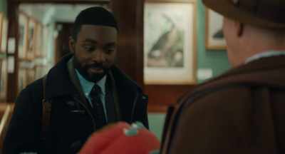 -But, hey, you can keep
the ugly bear. -[squeaks] - Genie