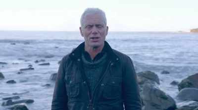 But how long can you survive
alone at sea? - Mysteries of the Deep