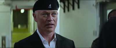 But I assure you, he briefed me.
Thoroughly. - Game Over, Man!