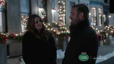 But, if I can make
my audiences happy, - Lights, Camera, Christmas!