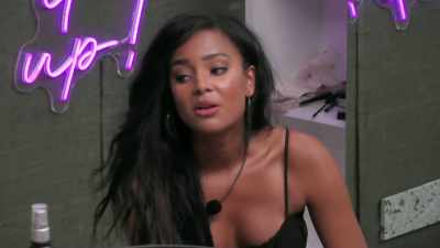 BUT I DON'T KNOW IF IT'S JUST
LITTLE THINGS THAT I'M FINDING - Love Island