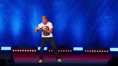 But if I don't, l'm gonna shit blood." - Russell Howard: Recalibrate
