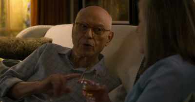 But I don't want him
to pay me back - The Kominsky Method