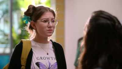But, I got Gracie to grab
a table next to Alex's table, - Ultra Violet & Black Scorpion