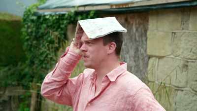 But I had this idea.
What if you had an umbrella - James May and the Dull Men